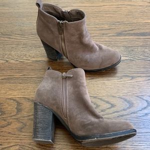 Bamboo heeled booties